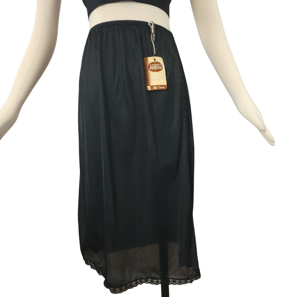 Black Vintage 1960s Lace Detailed Nylon Slip Skirt Lingerie NWT Elastic Waist